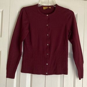 Beautiful burgundy cardigan, size XS